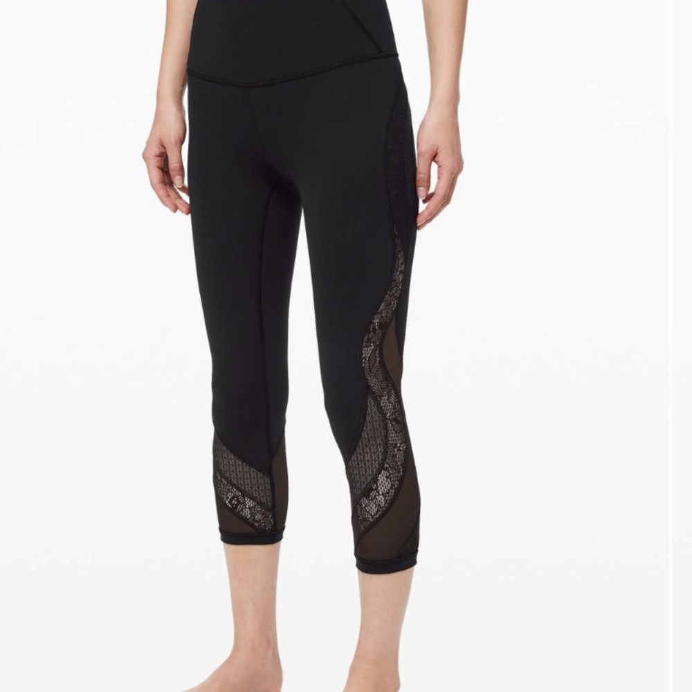 Lululemon Wunder Under Crop 21" *Lace
Black